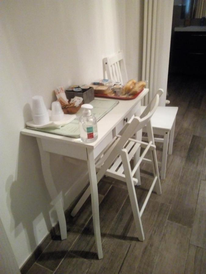 R&B Via Barozzi 6 Hotel Болоня Екстериор снимка
