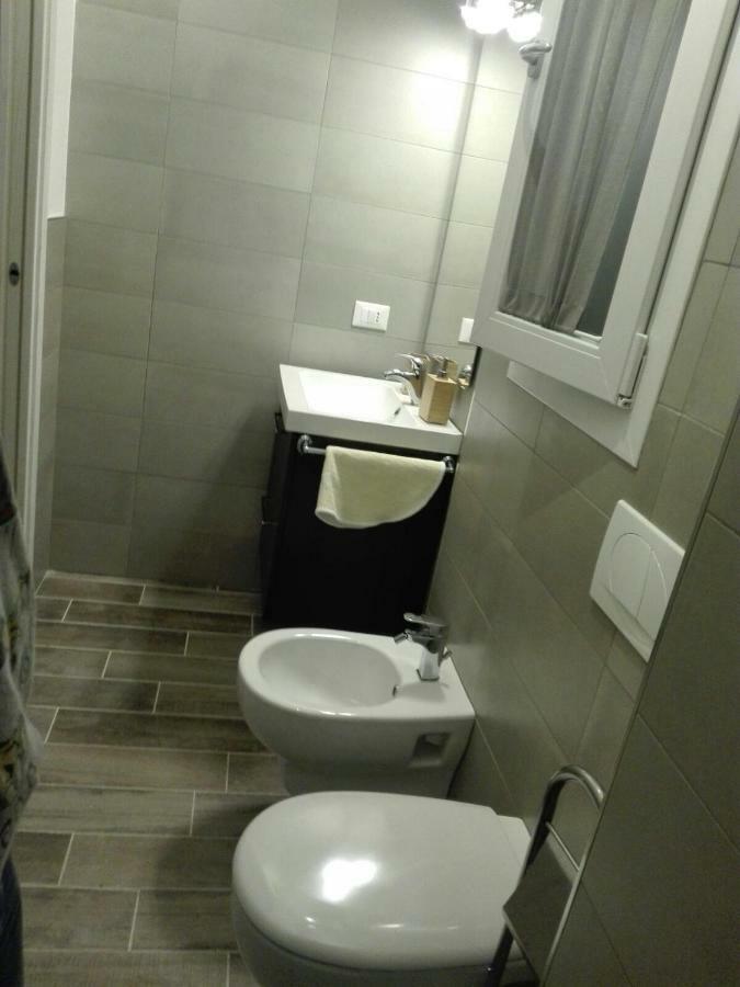 R&B Via Barozzi 6 Hotel Болоня Екстериор снимка