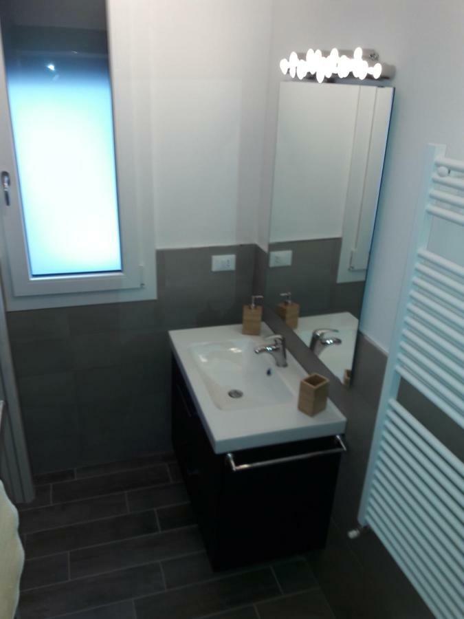 R&B Via Barozzi 6 Hotel Болоня Екстериор снимка