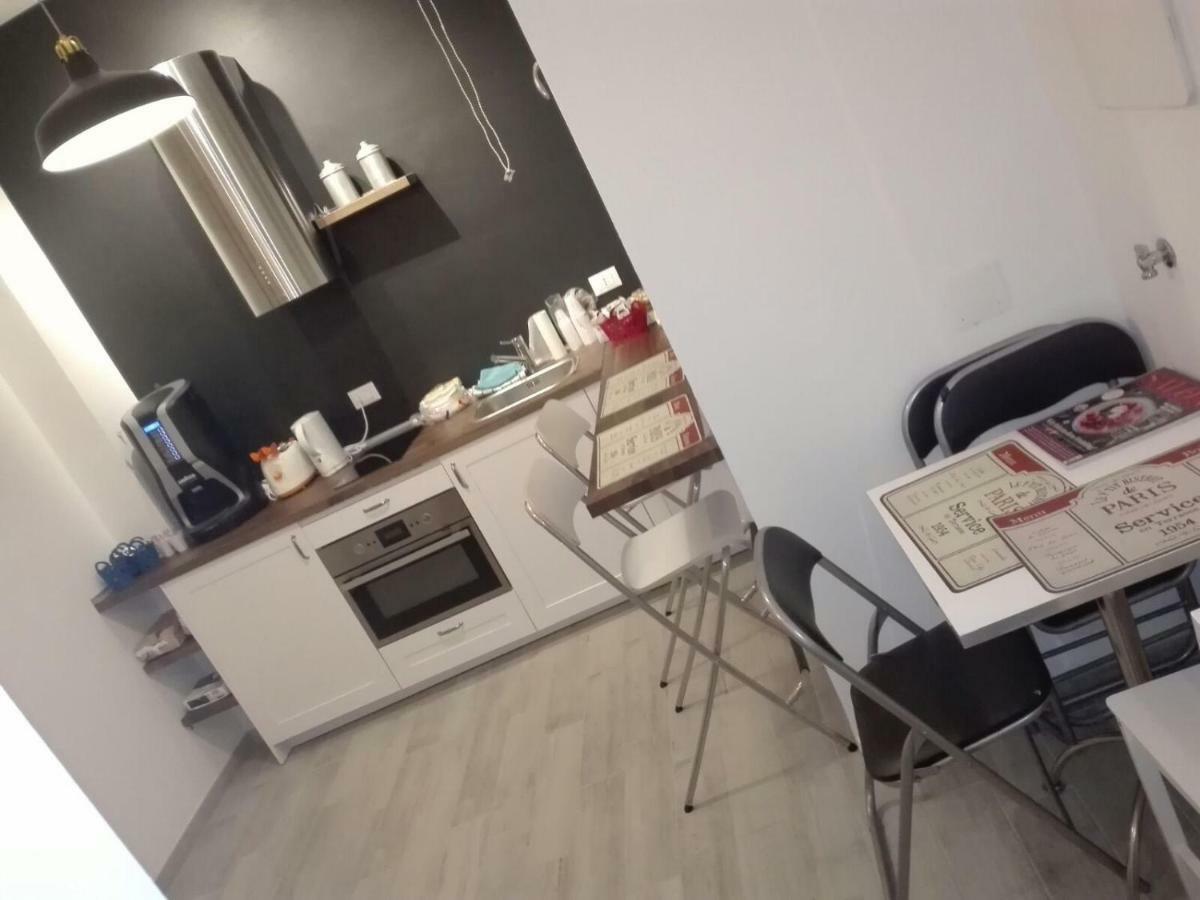 R&B Via Barozzi 6 Hotel Болоня Екстериор снимка